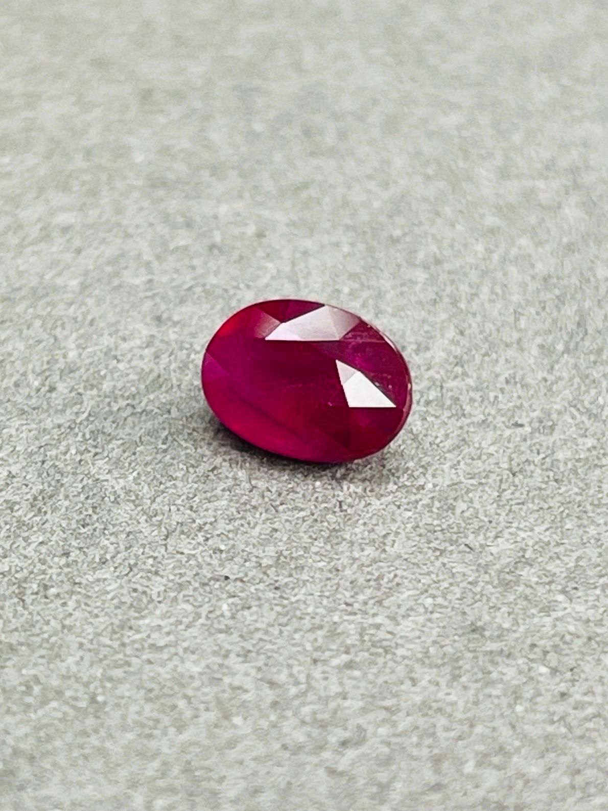 RMA56
0.83 Ct GIA Certified  Unheated Burma Natural Ruby Pigeon Blood Color Gemstone Eye clean quality

GEM ESCRIPTION
Species:   Corumdum
Variety:  Ruby ( Burma )
Weight:  0.83ct
Color:  Pigeon Blood 
Cut:   Excellent
Clarity:  Crown Eye Clean /