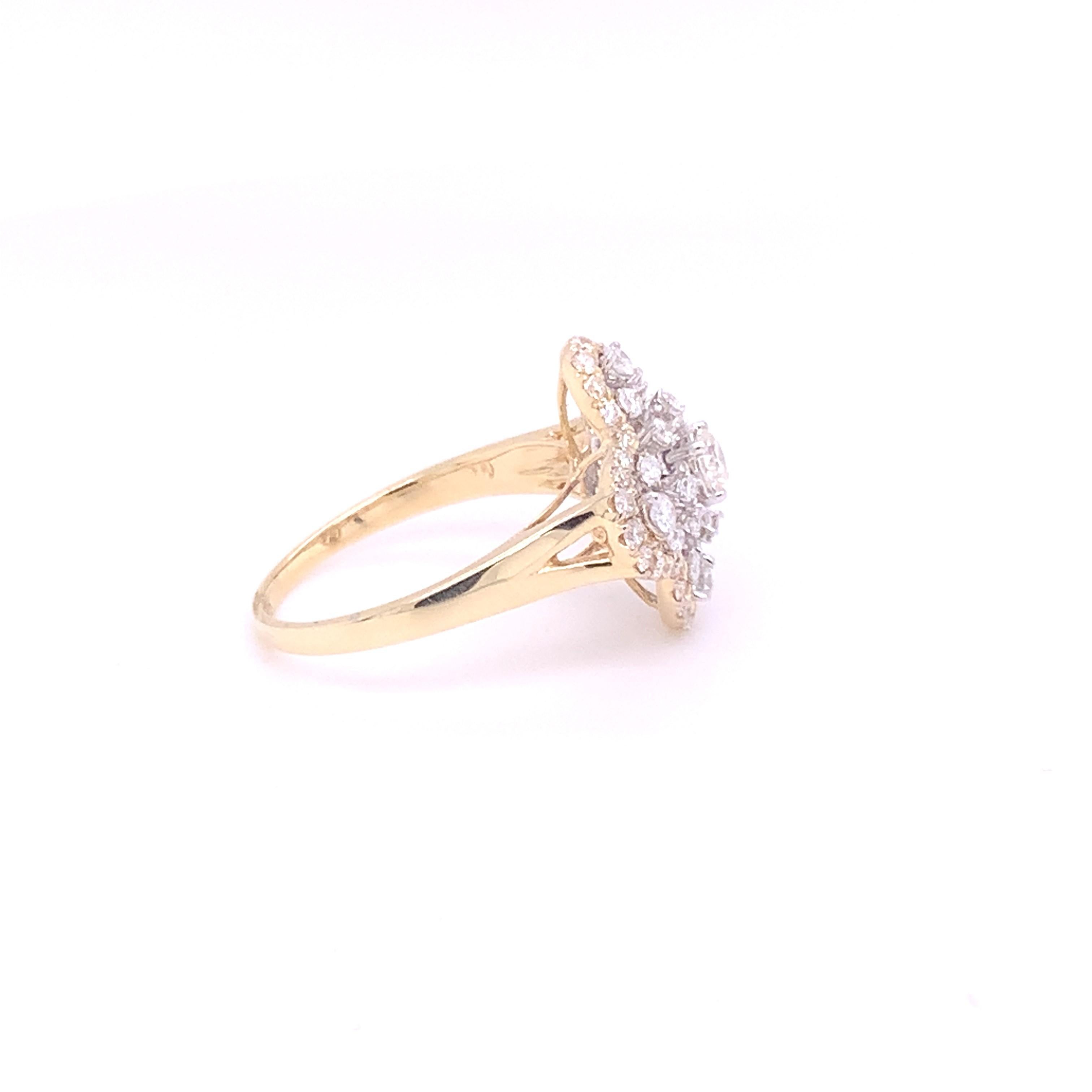 0.83 CTW. Diamond Cluster Clover Cocktail Ring 14K Solid Yellow Gold In New Condition In New York, NY