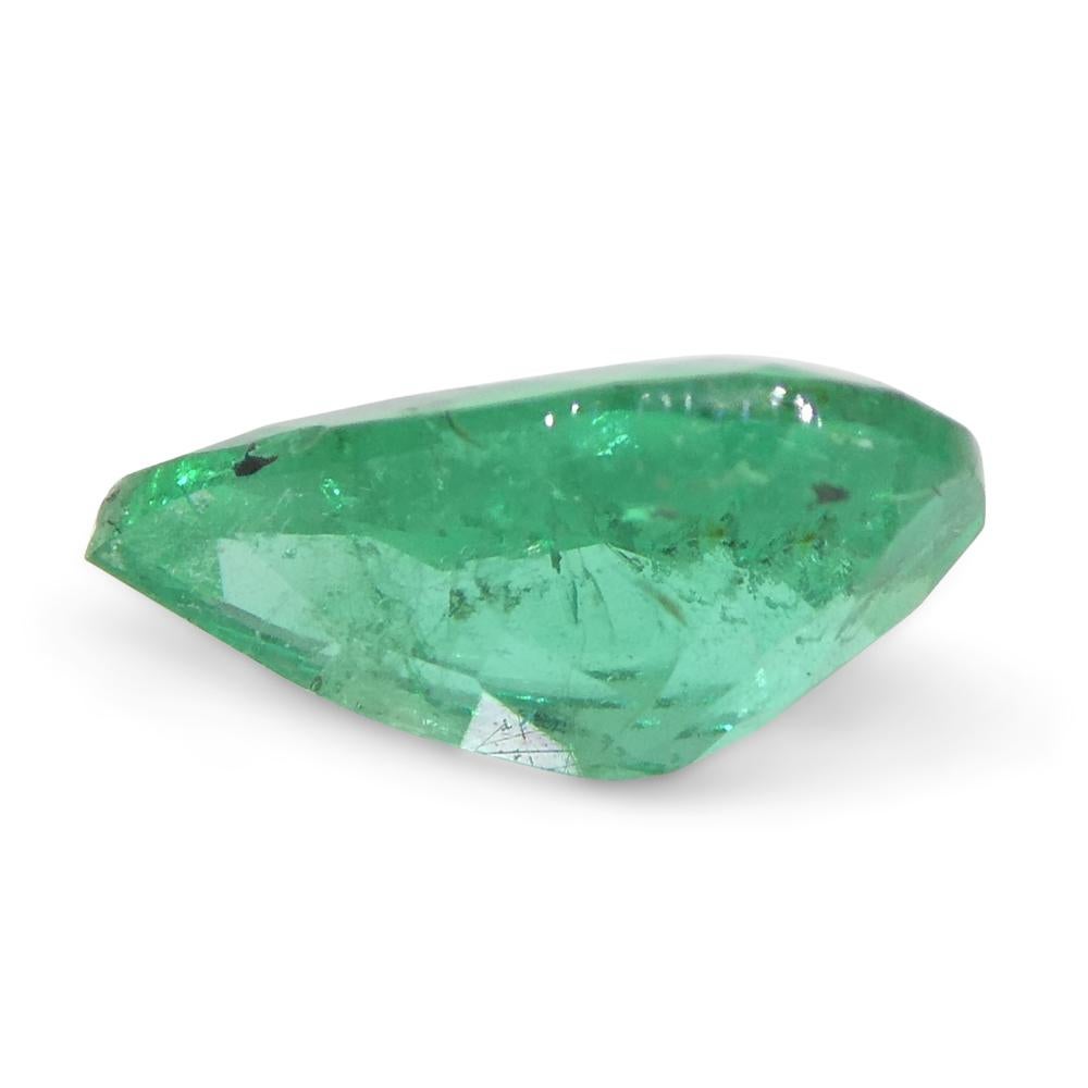 Women's or Men's 0.83ct Pear Green Emerald from Colombia For Sale