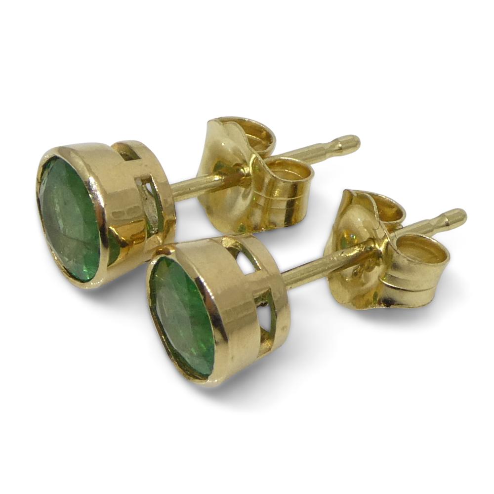 0,83 Karat runder grüner Smaragd-Ohrstecker aus 14 Karat Gelbgold 6