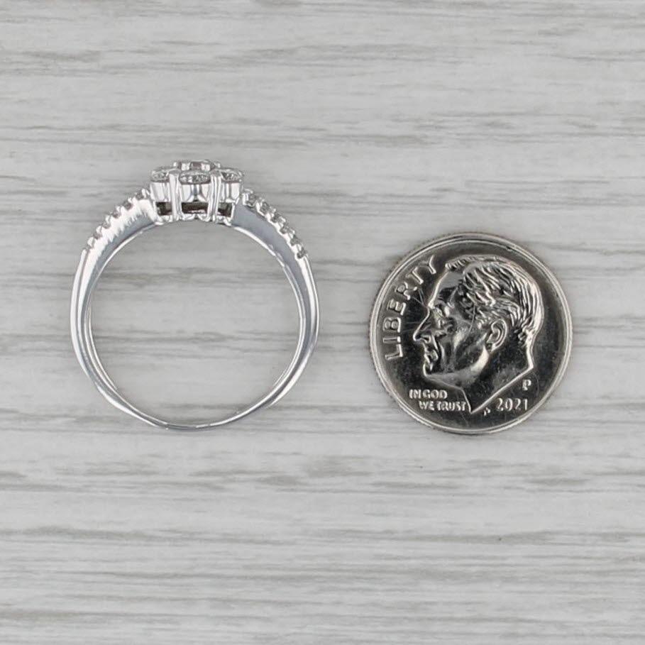 0.83ctw Diamond Flower Cluster Engagement Ring 14k White Gold Size 7.75 en vente 2