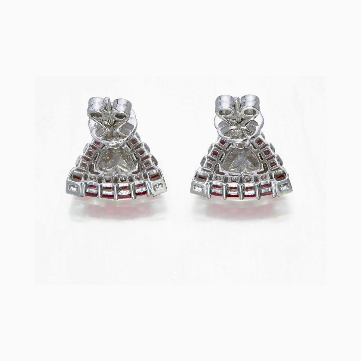 Moderno 0.84 Carat Diamond And Ruby No Heat Earrings in 18Karat White Gold in vendita