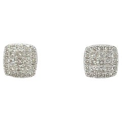 Clous d'oreilles en or blanc 18 carats sertis de diamants de 0,84 carat