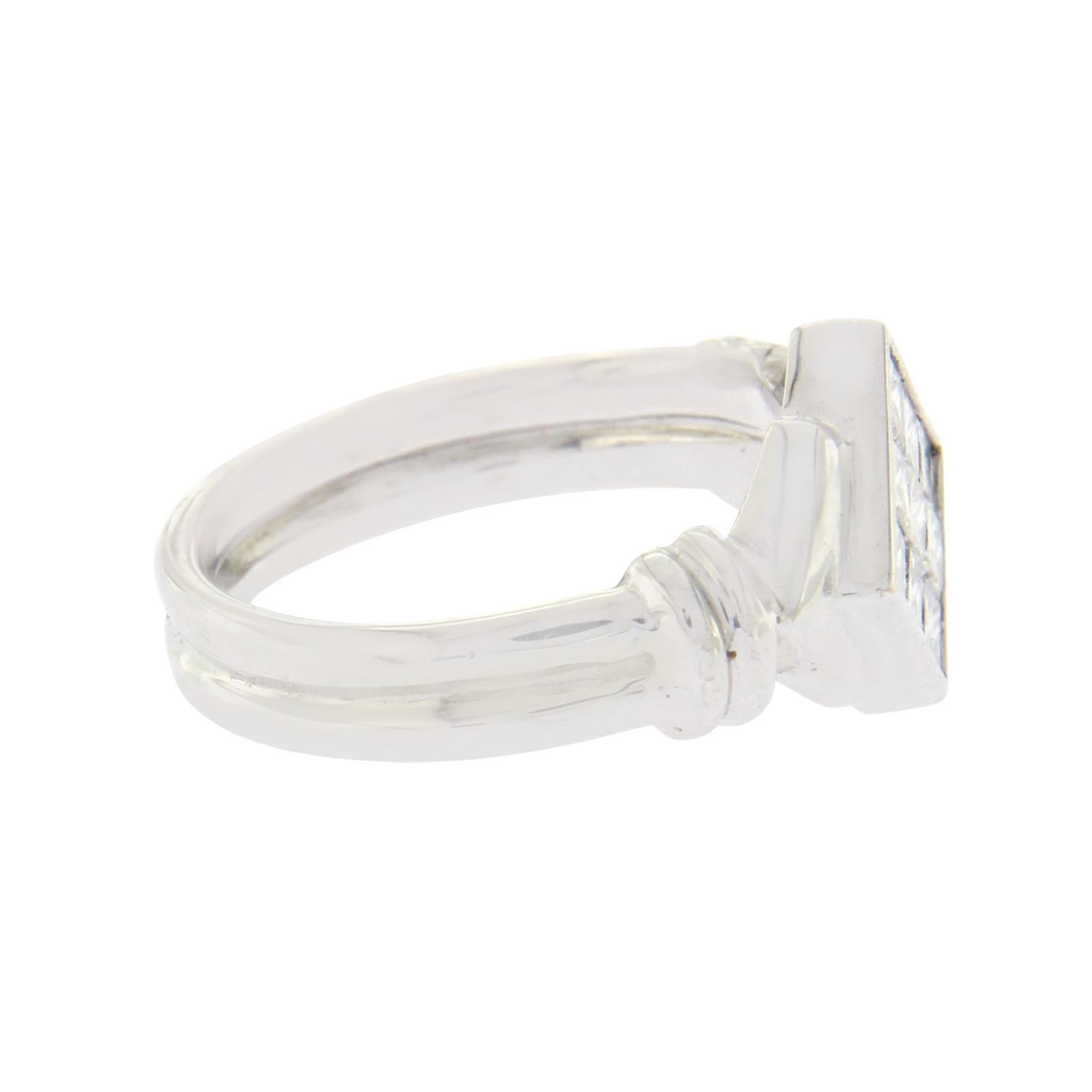 Women's 0.84 Carat Invisible Set Princess Diamonds 18 Karat White Gold Engagement Ring For Sale
