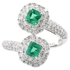 0.84 Carat Natural Colombian Emerald and Diamond Fashion Ring Set in Platinum