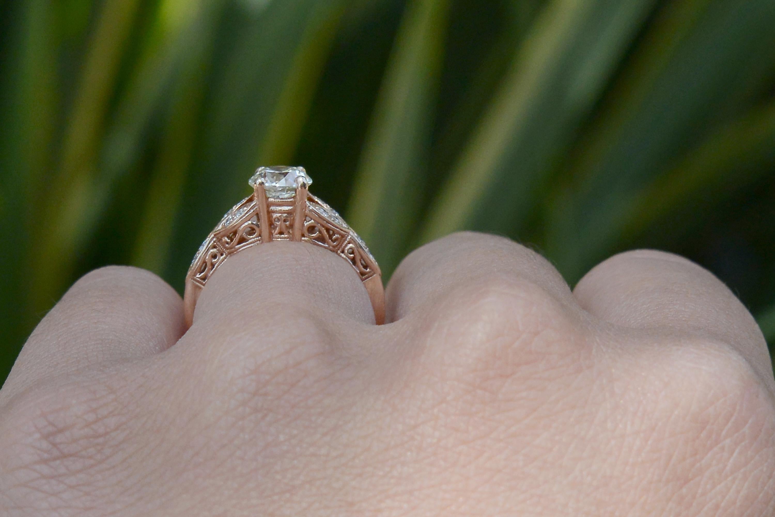 Verlobungsring im edwardianischen Stil mit europäischem Diamantschliff aus Roségold (Alteuropäischer Schliff) im Angebot