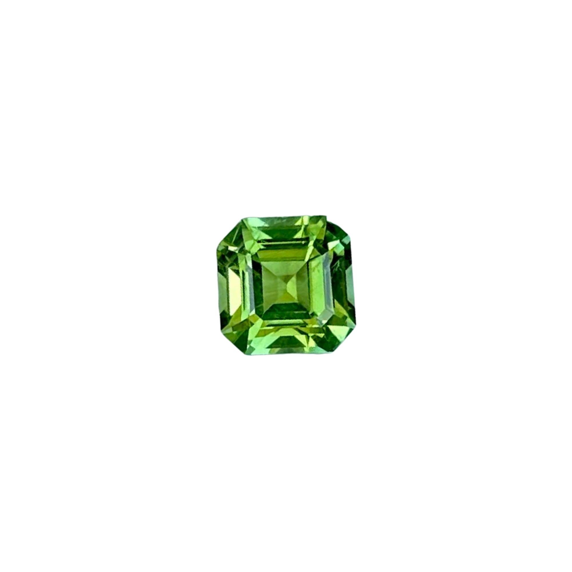 0.84 carats Mint Green Tourmaline Asscher Cut Natural Afghan Gemstone (Tourmaline vert menthe taillée à l'emporte-pièce) en vente 3