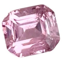 0,84 Karat Rosa Spinell Stein Smaragdschliff Natürlicher Edelstein aus Tadschikistan