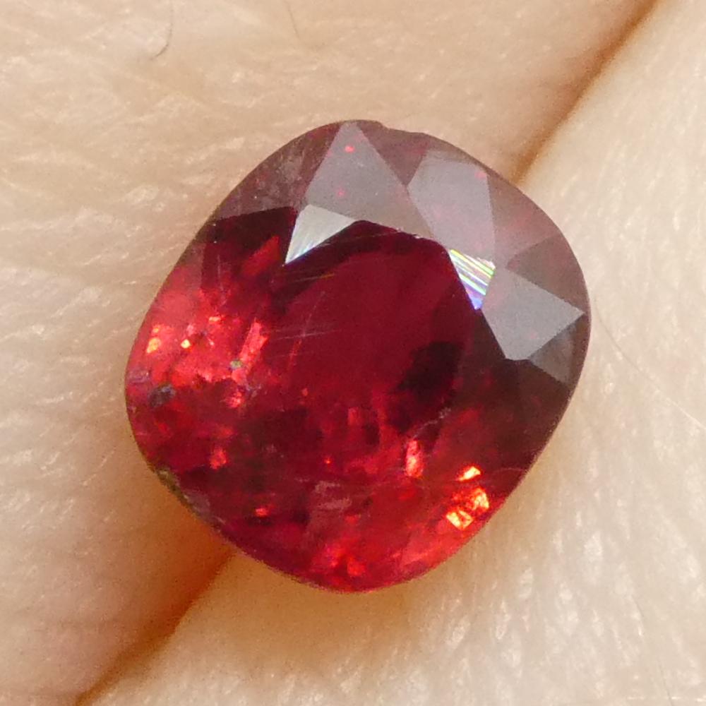 Saphir rouge coussin 0,84 carat de Tanzanie en vente 8
