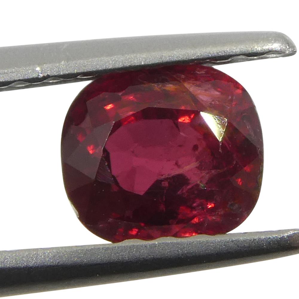 Saphir rouge coussin 0,84 carat de Tanzanie Neuf - En vente à Toronto, Ontario