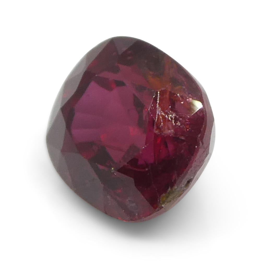 Saphir rouge coussin 0,84 carat de Tanzanie en vente 4
