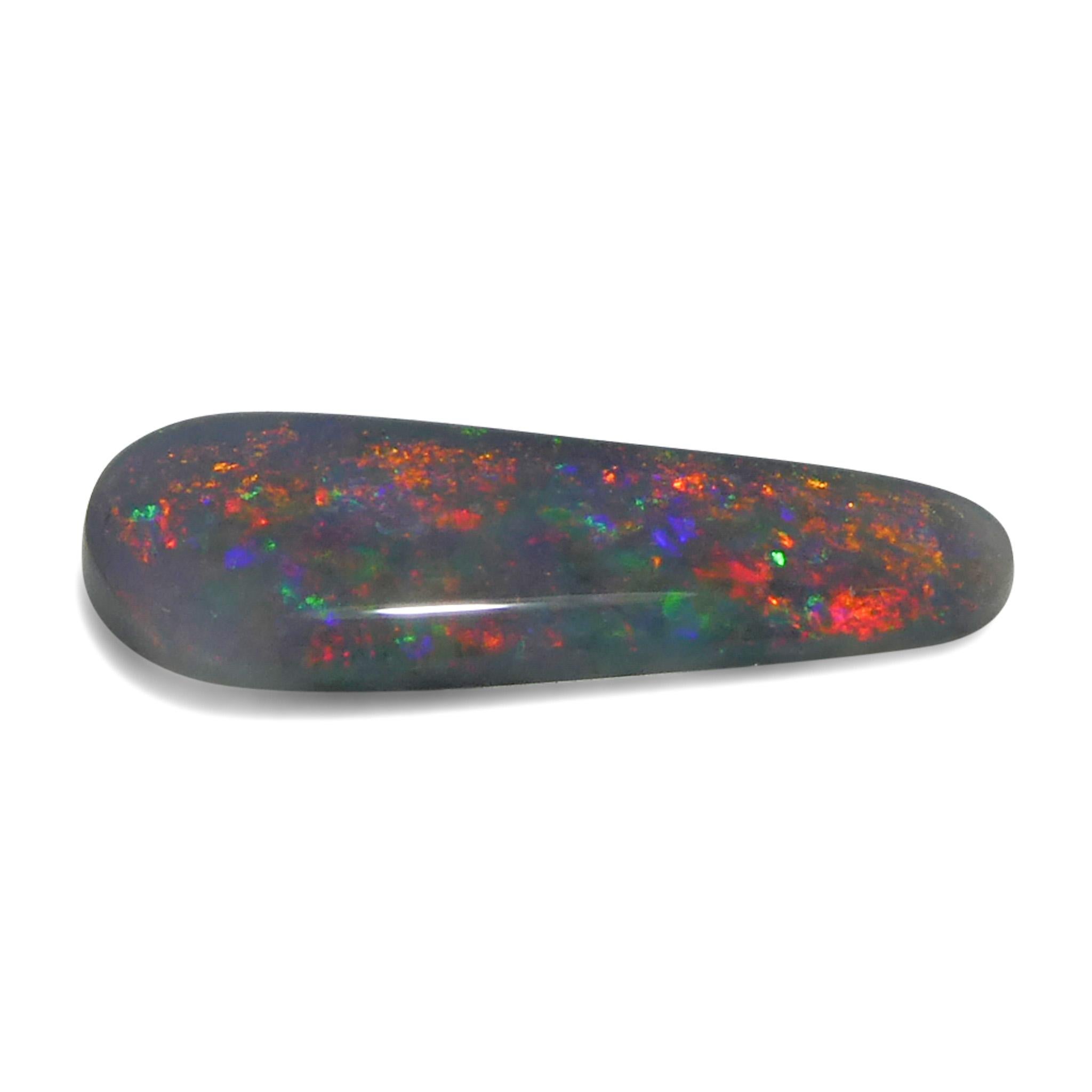 Opale grise de forme libre cabochon de 0.84 carats d'Australie en vente 1