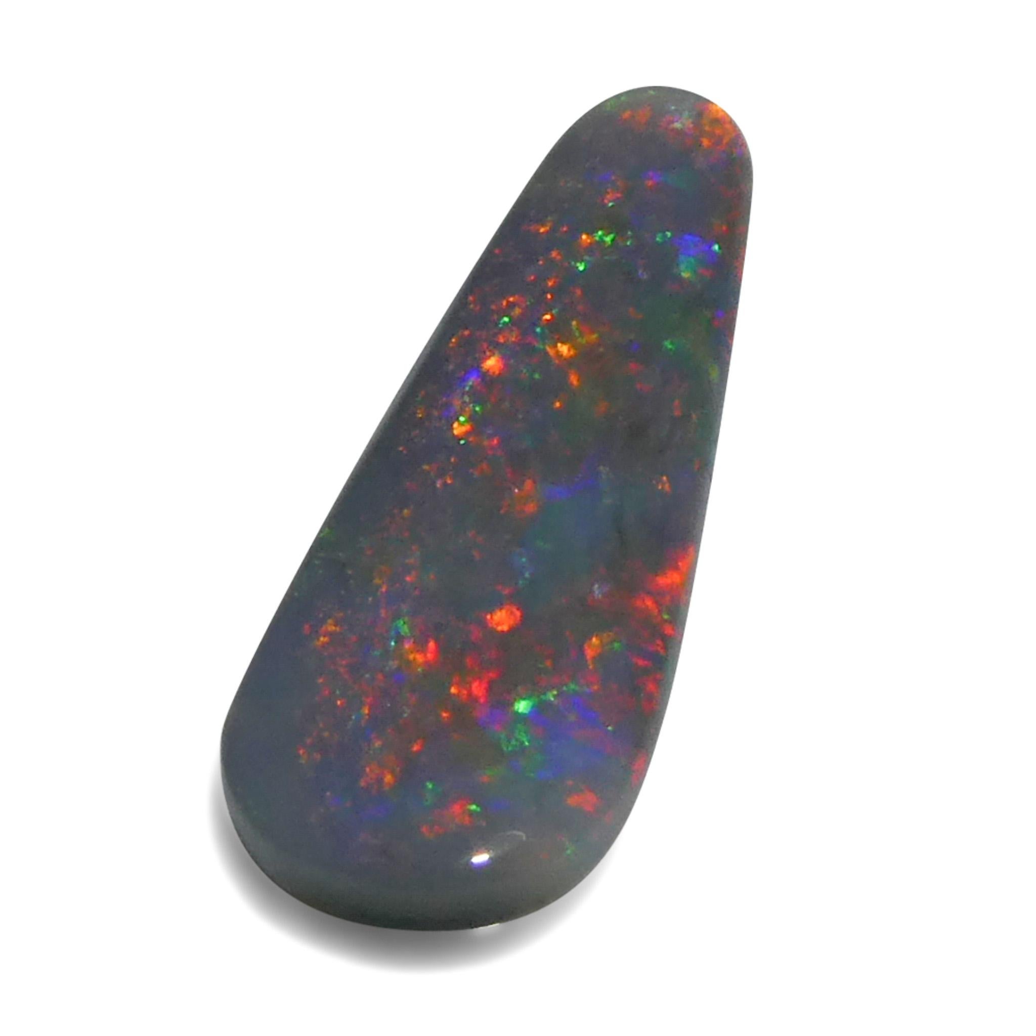 Opale grise de forme libre cabochon de 0.84 carats d'Australie en vente 4
