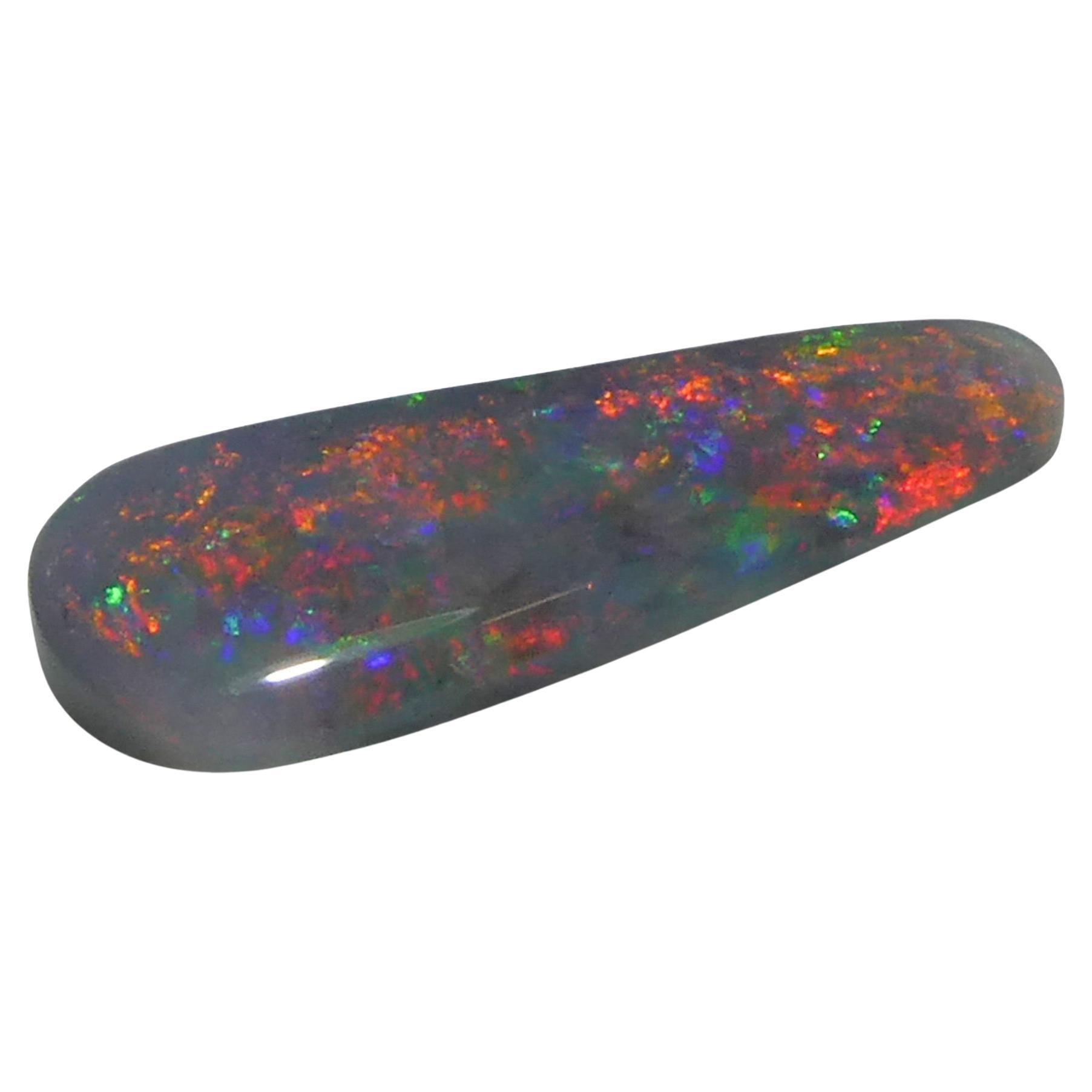 0.84 Karat Freiform Cabochon Grauer Opal aus Australien