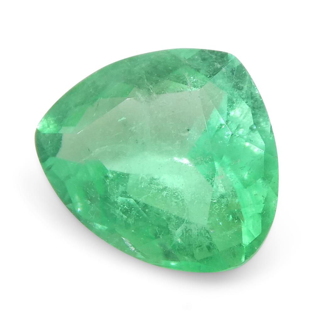 0.84ct Trillion Green Emerald from Colombia For Sale 7