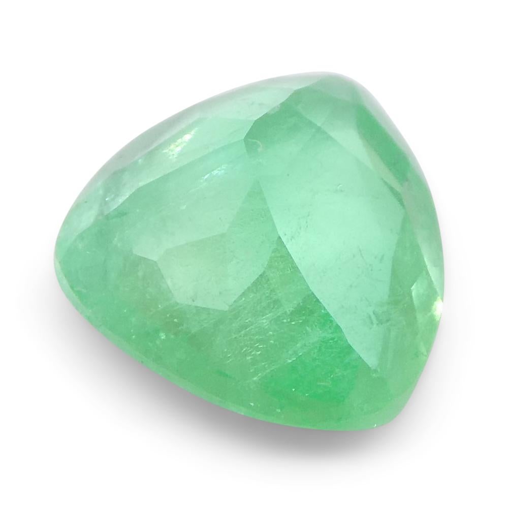 0.84ct Trillion Green Emerald from Colombia For Sale 3