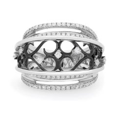Anello da cocktail in filigrana placcato rodio scuro con diamante rotondo da 0,84 carati, oro bianco 14k
