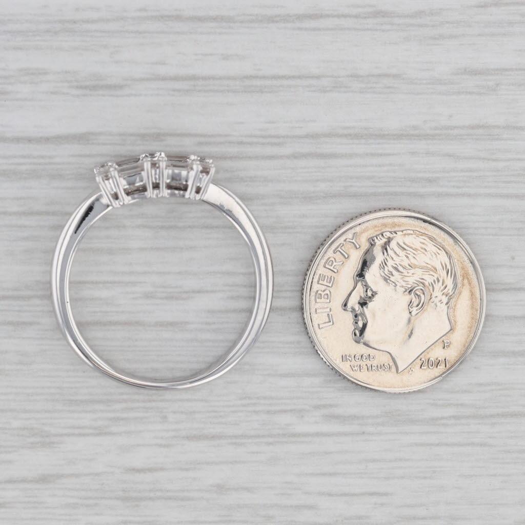 0.84ctw VS2 Diamond Baguette Ring 18k White Gold Size 7.75 For Sale 2