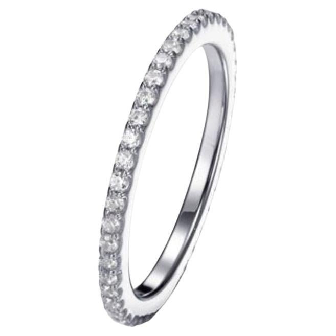  0,85 Karat Cubic Zirkonia Sterlingsilber Ewigkeitsring im Angebot