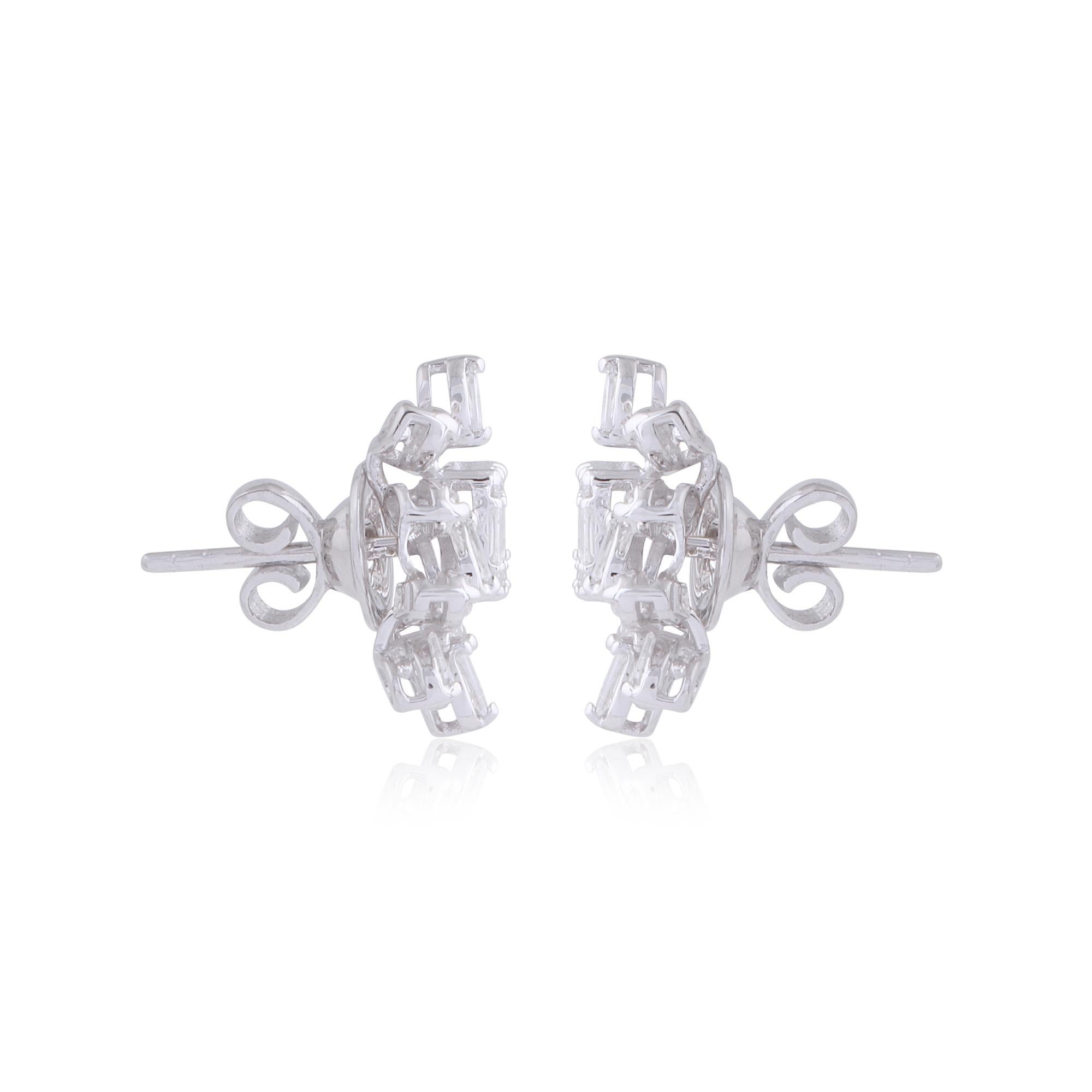 Women's 0.85 Carat Baguette Diamond Stud Earrings 18 Karat White Gold Handmade Jewelry For Sale