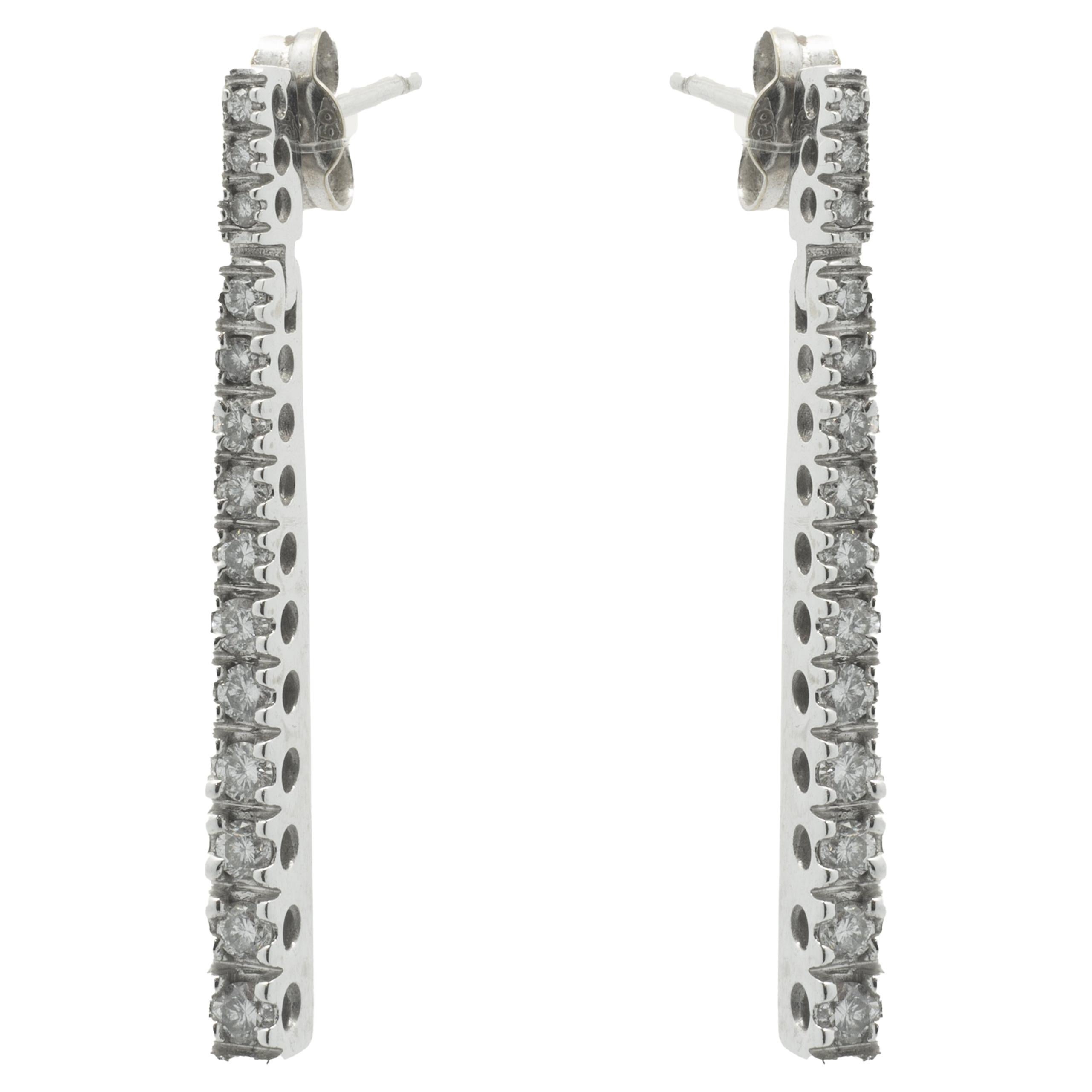 0.85 Carat Diamond 18 Karat White Gold Drop Earrings