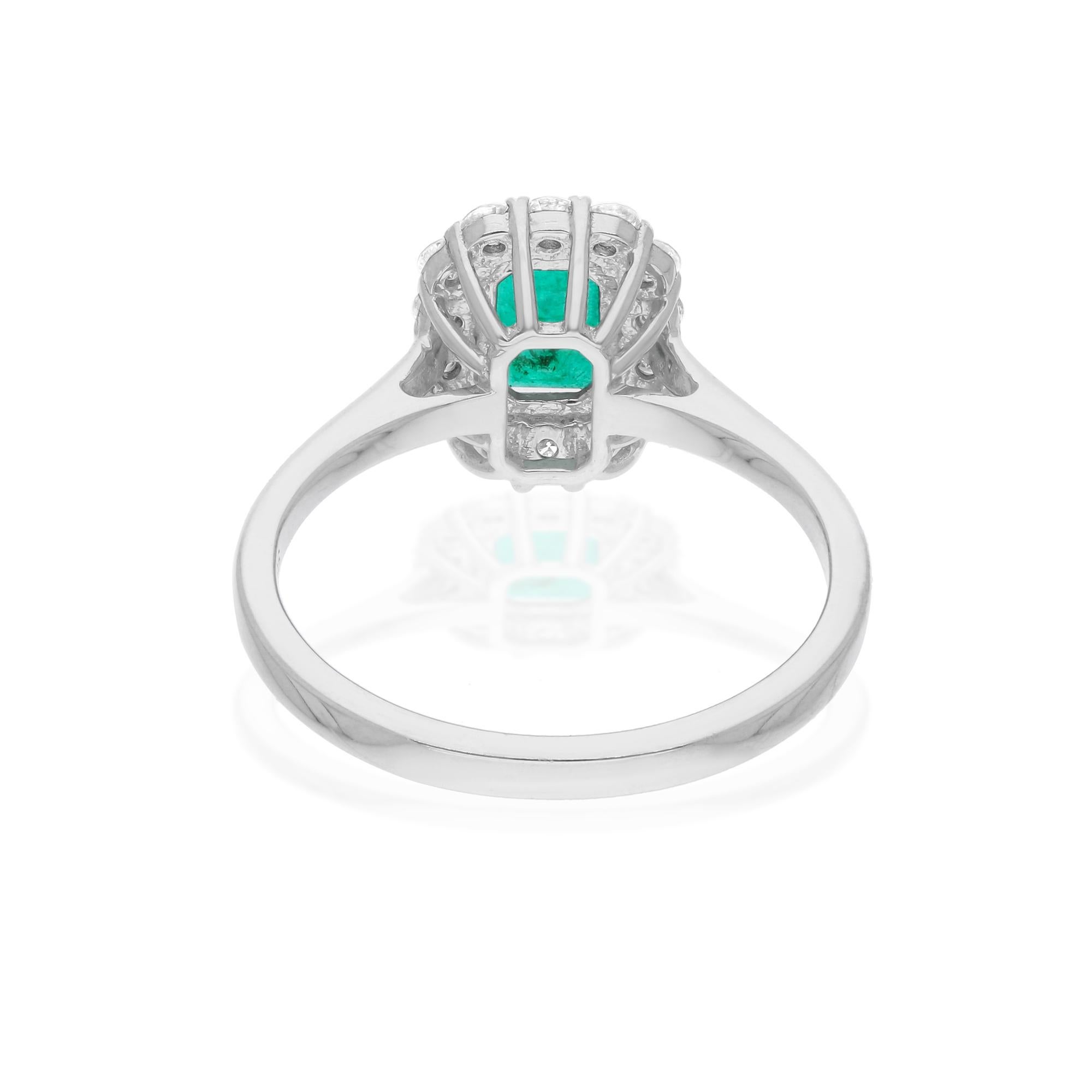 0.85 Carat Emerald Ring 0.38 Carat SI/HI Diamond 14 Karat White Gold Jewelry en vente 1
