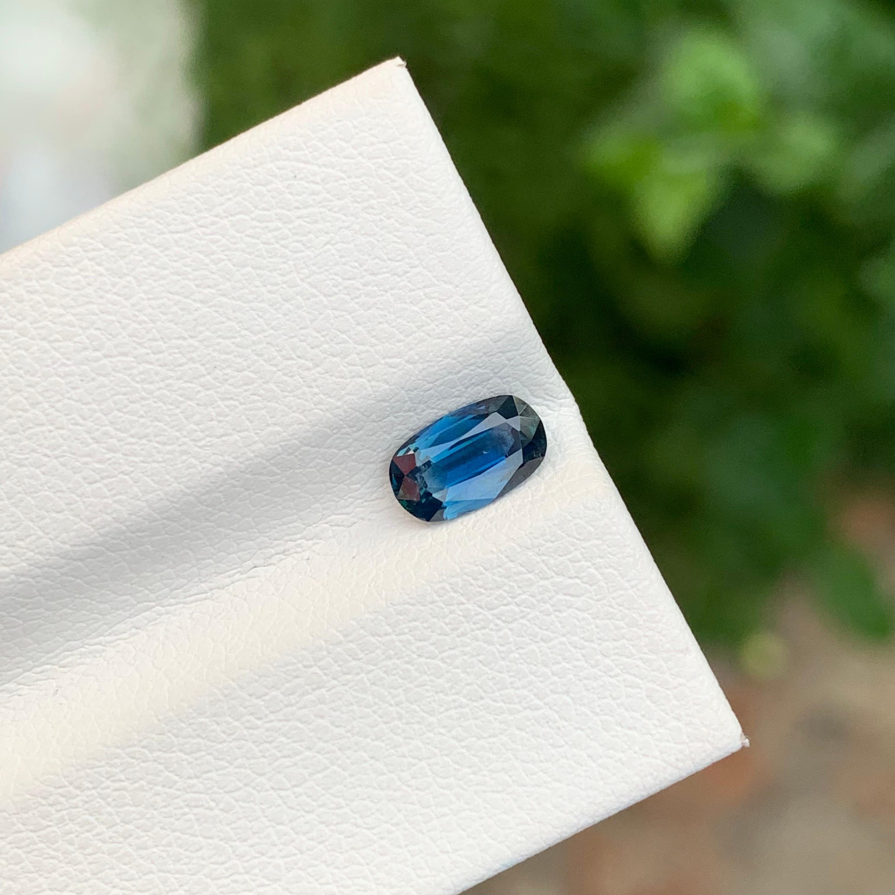 Saphir en vrac

Poids : 0,85 carats
Dimension : 7,3 x 4,3 x 2,1 mm
Couleur : Bleu
Origine : Afrique
Traitement : Chauffé
Certificat : Disponible
Forme : Ovale

Le saphir, pierre précieuse à la beauté légendaire et à l'attrait durable, séduit par sa