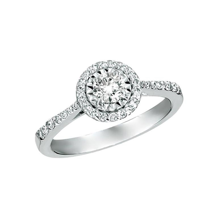 For Sale:  0.85 Carat Natural Diamond Engagement Ring G SI 14 Karat White Gold