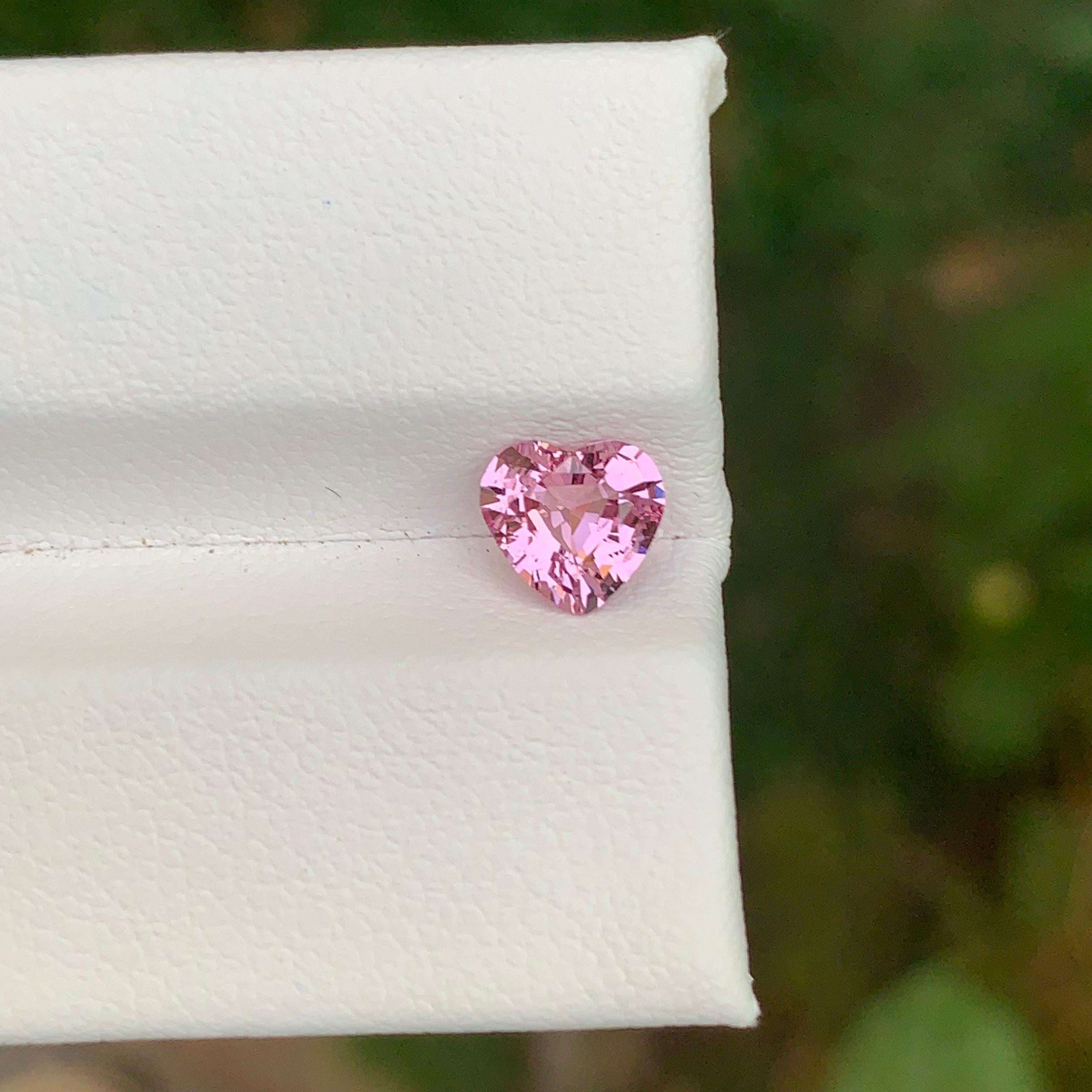 0.85 Carat Natural Loose Pink Spinel Heart Shape  Tanzania’s Gemstone For Sale 2