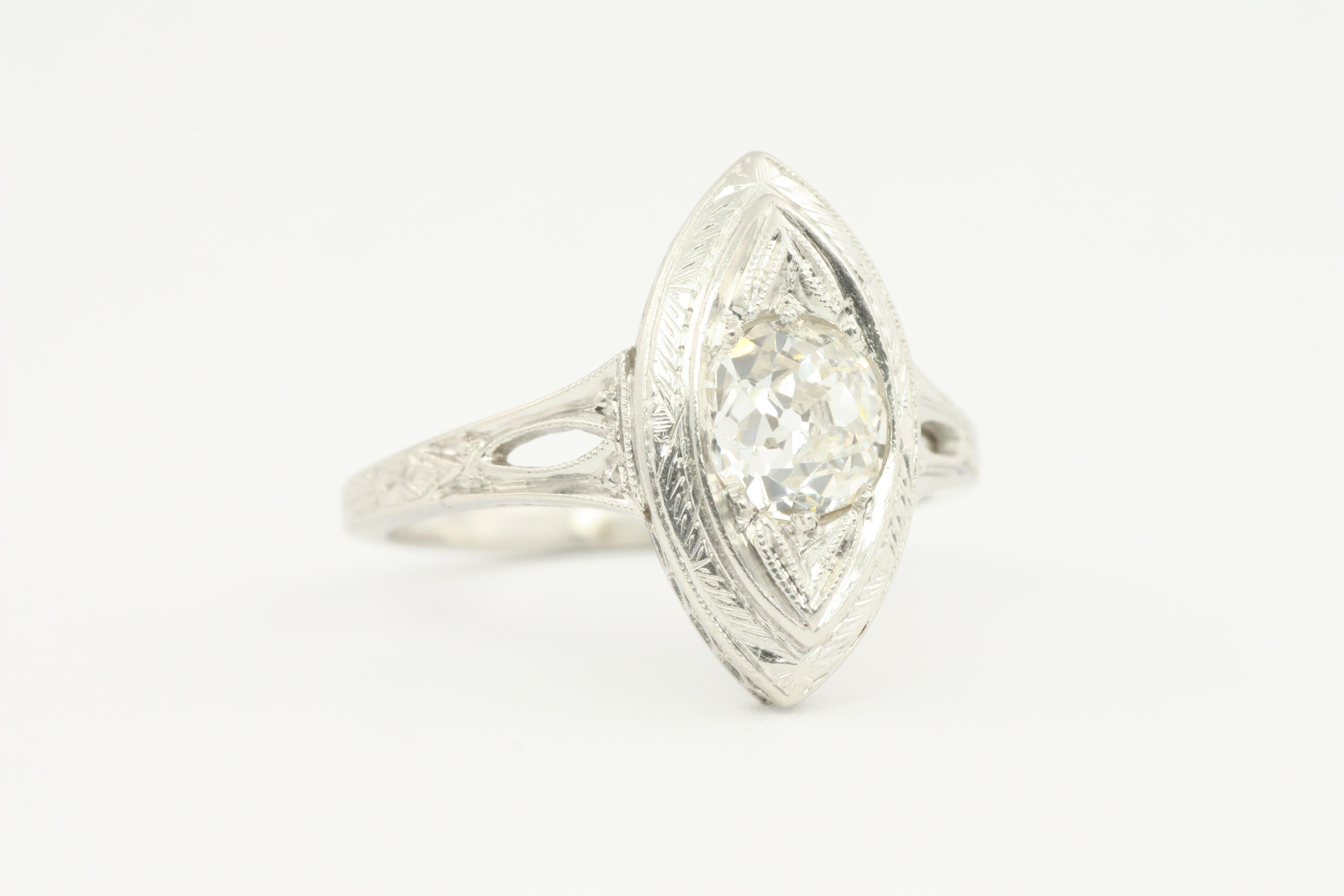 0.85 Carat Old Mine Cut Diamond 1920s Filigree Art Deco Platinum Engagement Ring For Sale 1