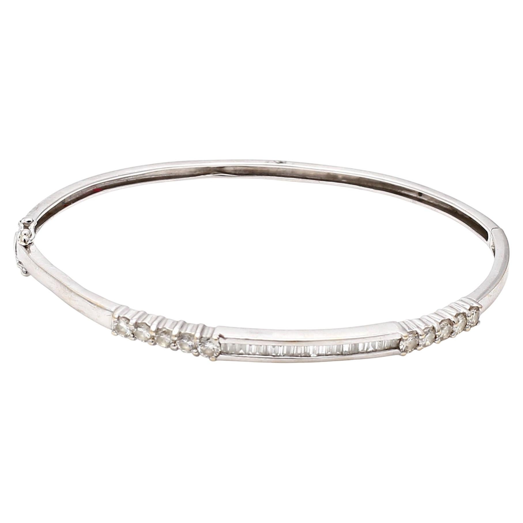 0.85 Carat Round Brilliant I SI2 Diamond 18 Karat White Gold Bangle Bracelet