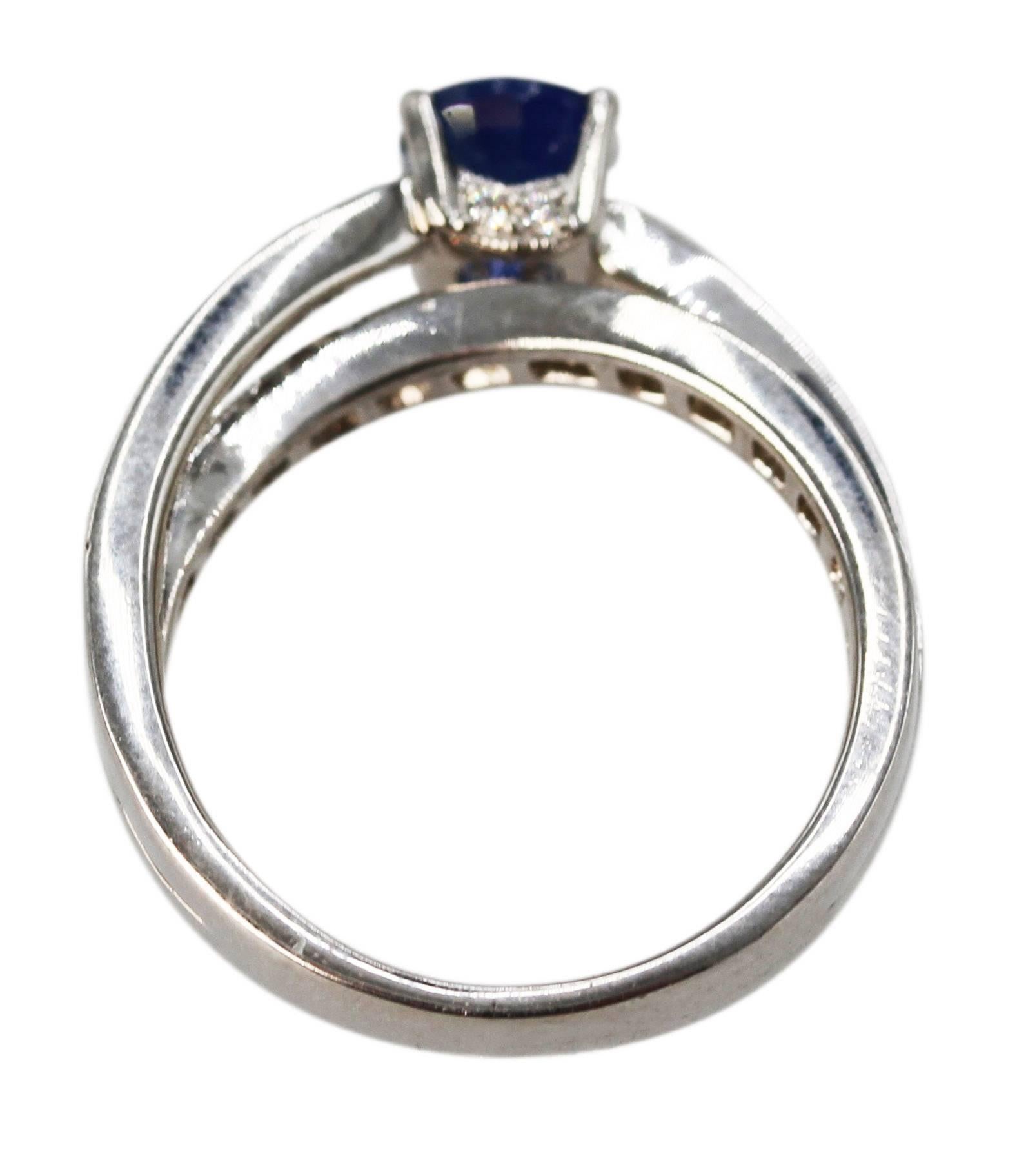 0.85 Carat Sapphire and Diamond Ring In Excellent Condition For Sale In Atlanta, GA