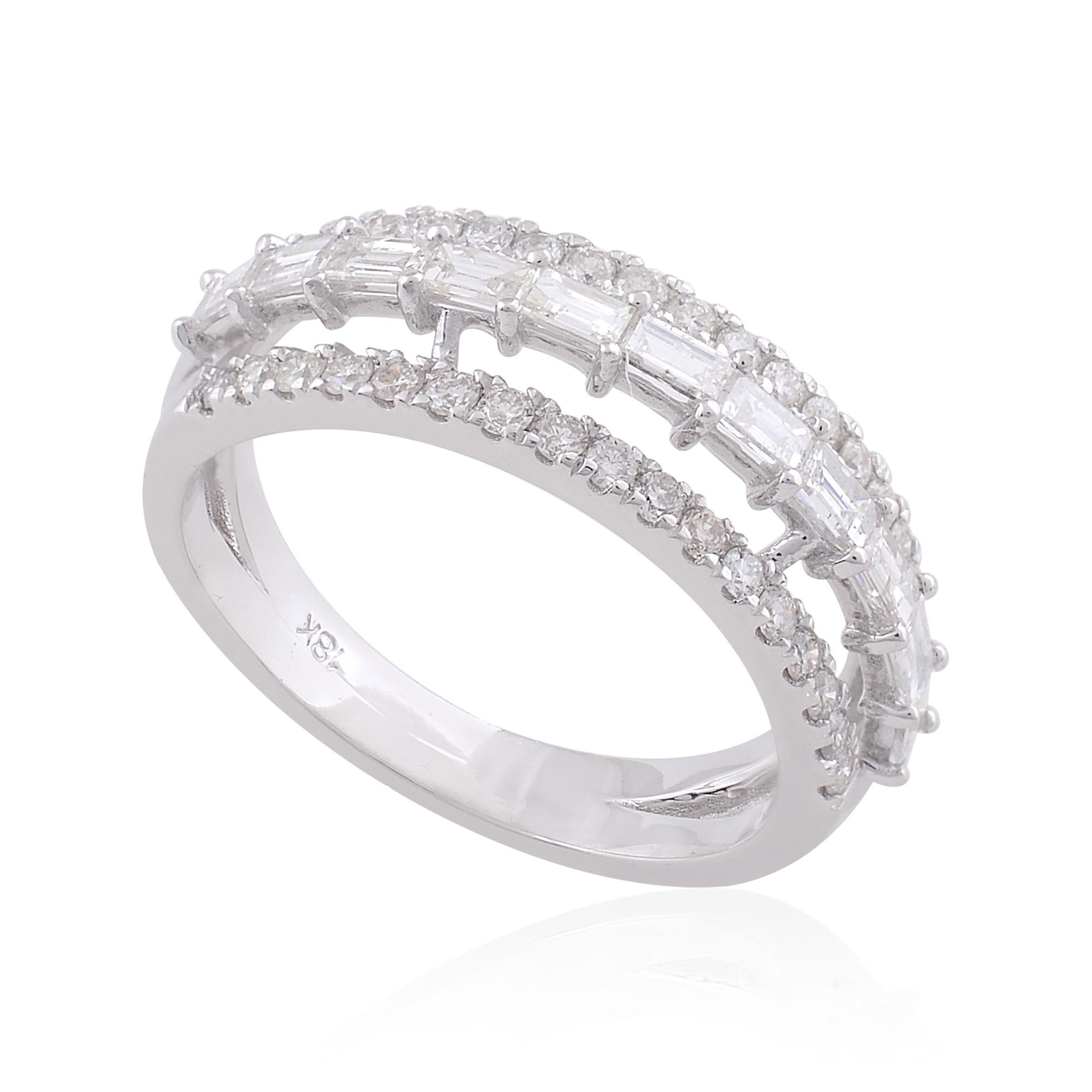 0,85 Karat SI Reinheit HI Farbe Baguette Diamant Dome Ring 18 Karat Weißgold (Moderne) im Angebot