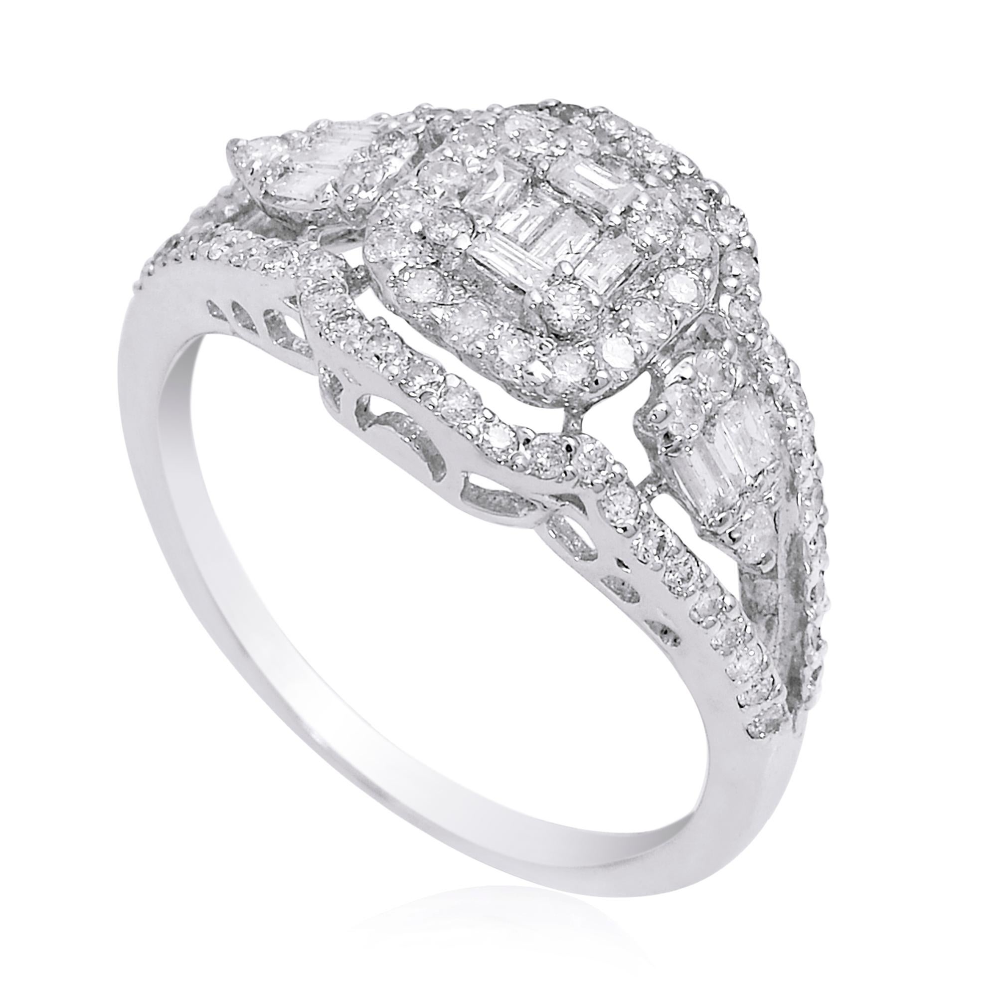 For Sale:  0.85 Carat SI Clarity HI Color Baguette Diamond Ring 18 Karat White Gold Jewelry 3