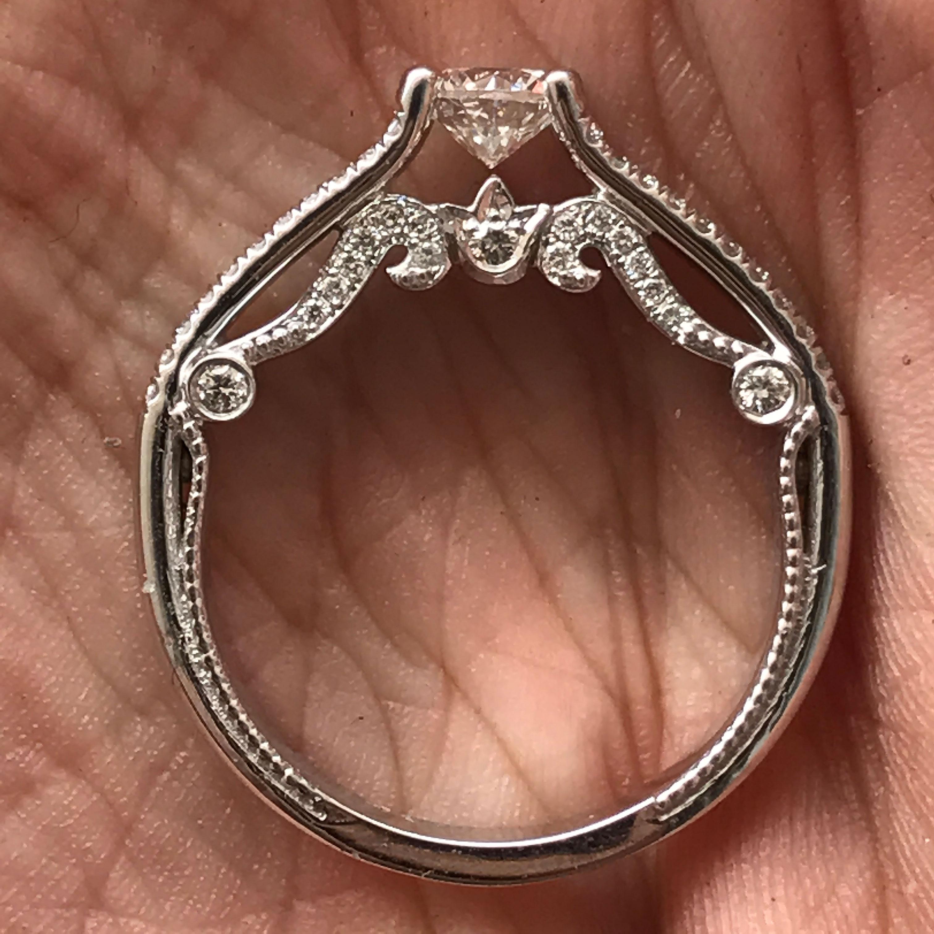 0,85 Karat TW Runder Diamant Verlobungsring 14 Karat, Ben Dannie (Moderne) im Angebot