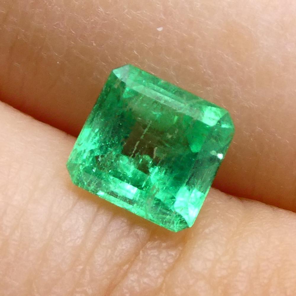 0.85 ct Emerald Cut Colombian Emerald In New Condition For Sale In Toronto, Ontario