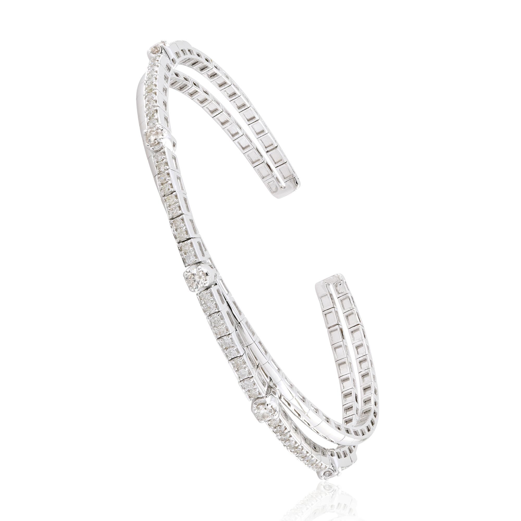 0,85 Karat Runder Brillantschliff SI/H Diamant Crossover Manschettenarmband 18k Weißgold im Zustand „Neu“ im Angebot in Diera, Dubai