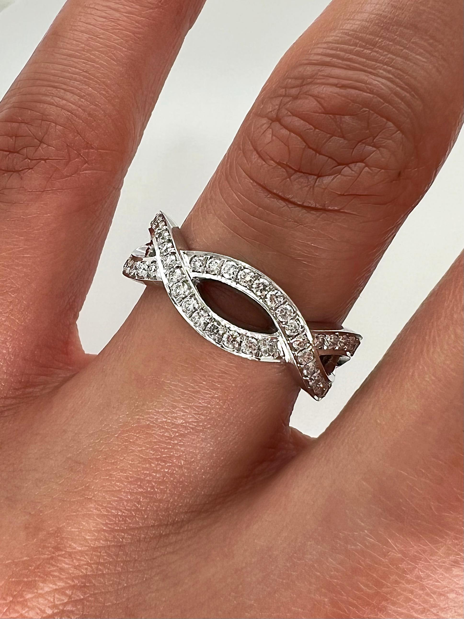0,85 Karat Diamant-Eternity-Ring mit Pavéfassung für Damen im Zustand „Neu“ im Angebot in New York, NY