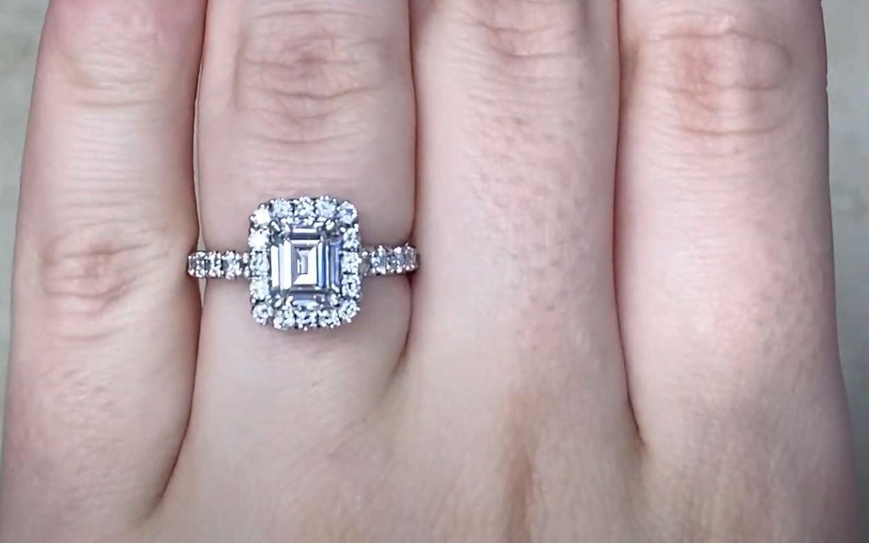 0.85ct Emerald Cut Diamond Engagement Ring, Diamond Halo, 18k White Gold For Sale 1