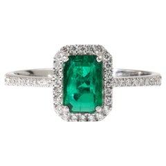 0.85ct Natural Emerald & Diamond Half Eternity Halo Engagement Ring – 18K Gold