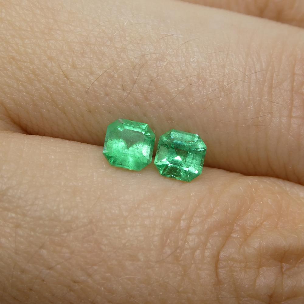 0.85ct Pair Square Green Emerald from Colombia For Sale 3
