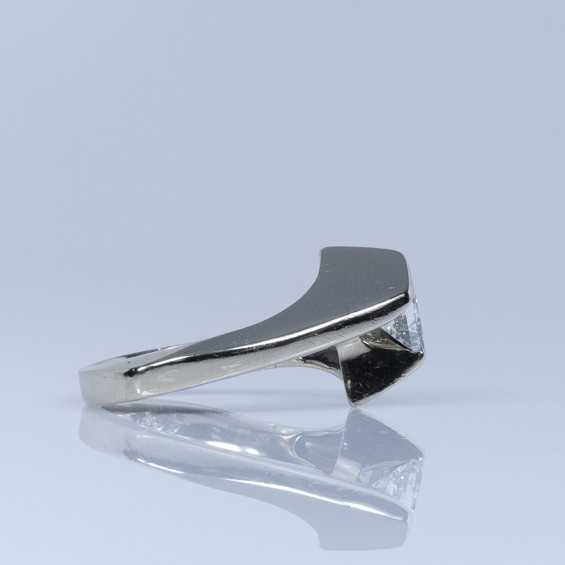 0.85ct Princess Cut Diamond Solitaire Semi Bezel Set Euro Shank 14K White Gold In Good Condition In Addison, TX