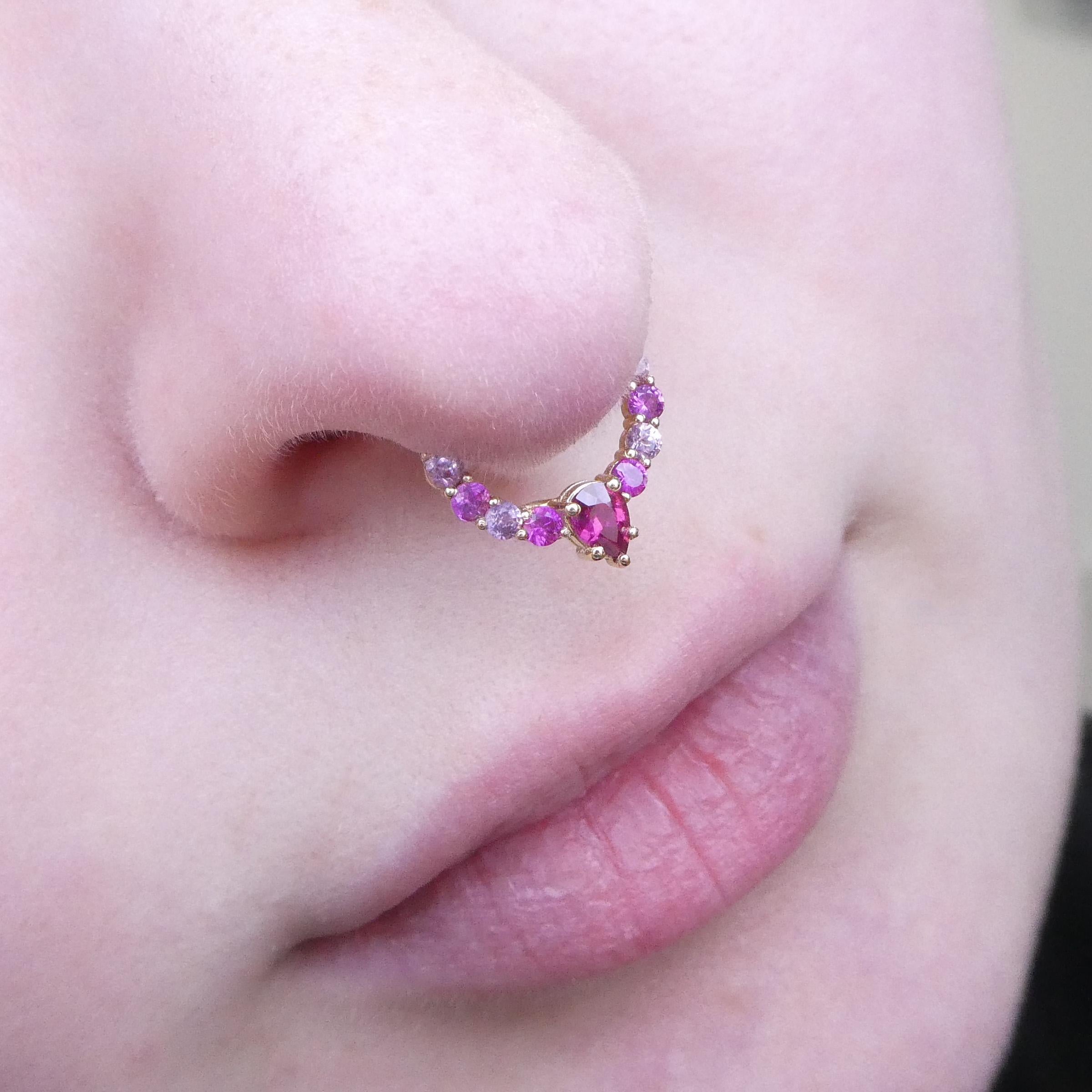 Contemporary 0.85ct Ruby and Pink Sapphire 16G 10mm Hinged Septum Clicker Ring in 14k YG For Sale