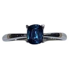 0,85 ct Zafiro Teal Anillo de compromiso solitario Oro blanco 18 ct