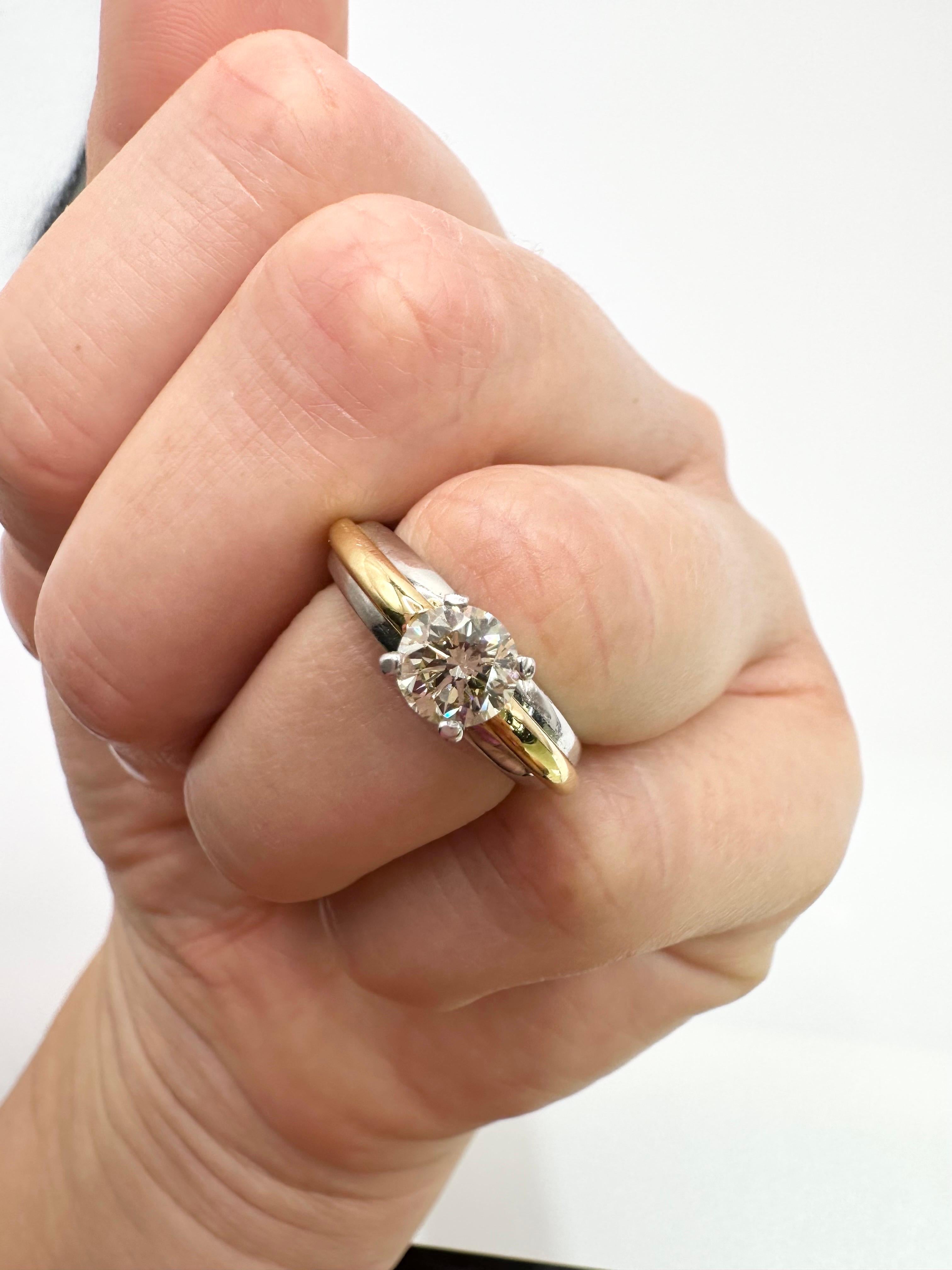 Bague de fiançailles en diamant de 0,85ct en platine 14KT or en vente 2