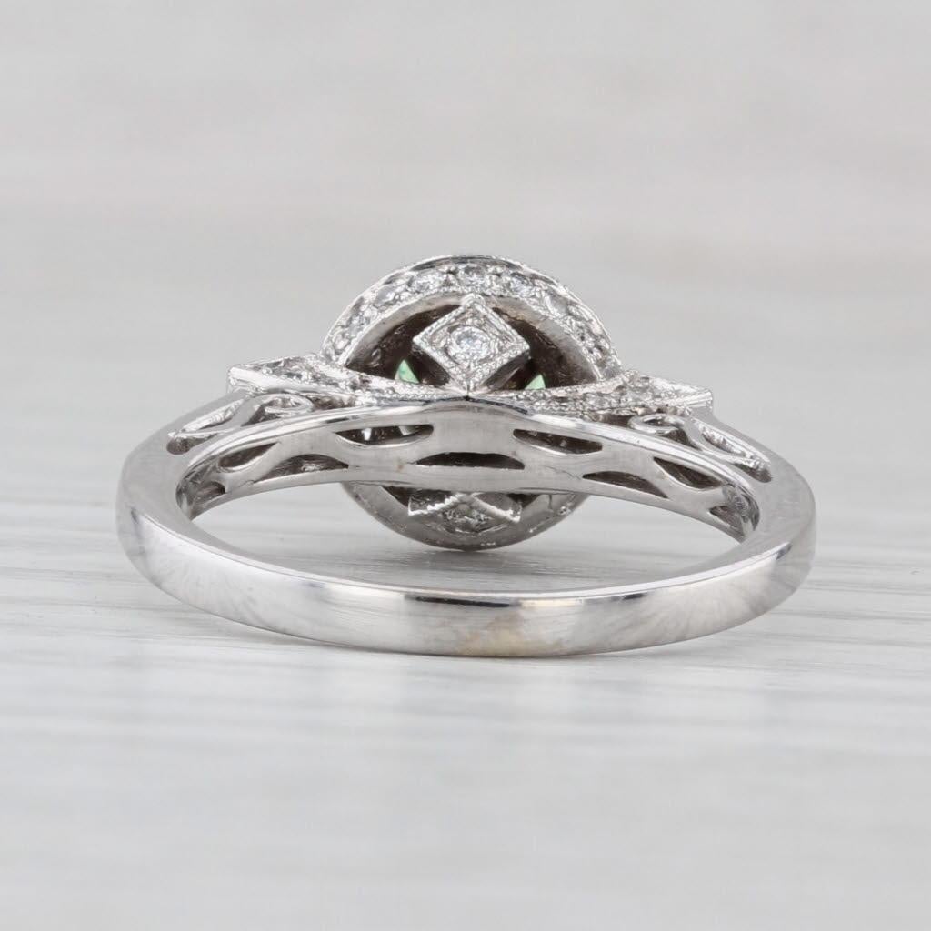 0.85ctw Demantoide Granate Diamante Halo Anillo 18k Oro Blanco Tamaño 7.75 Compromiso Corte redondo en venta