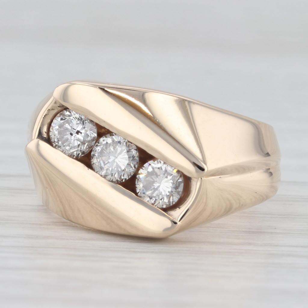 0.85ctw Diamond 3-Stone Men's Ring 14k Yellow Gold Size 8.75 For Sale 2