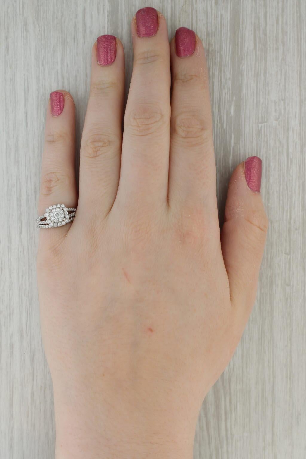 Anello di fidanzamento a forma di aureola con diamante da 0,85 ct. in vendita 3