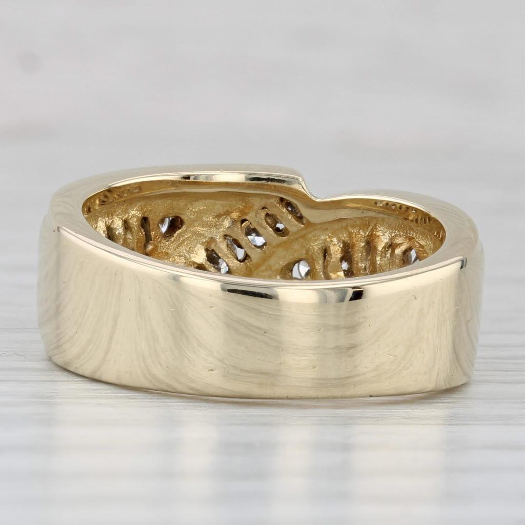 Taglio rotondo Fascia nuziale da uomo con diamante da 0,85 ct. in oro giallo 14k misura 9,5 in vendita