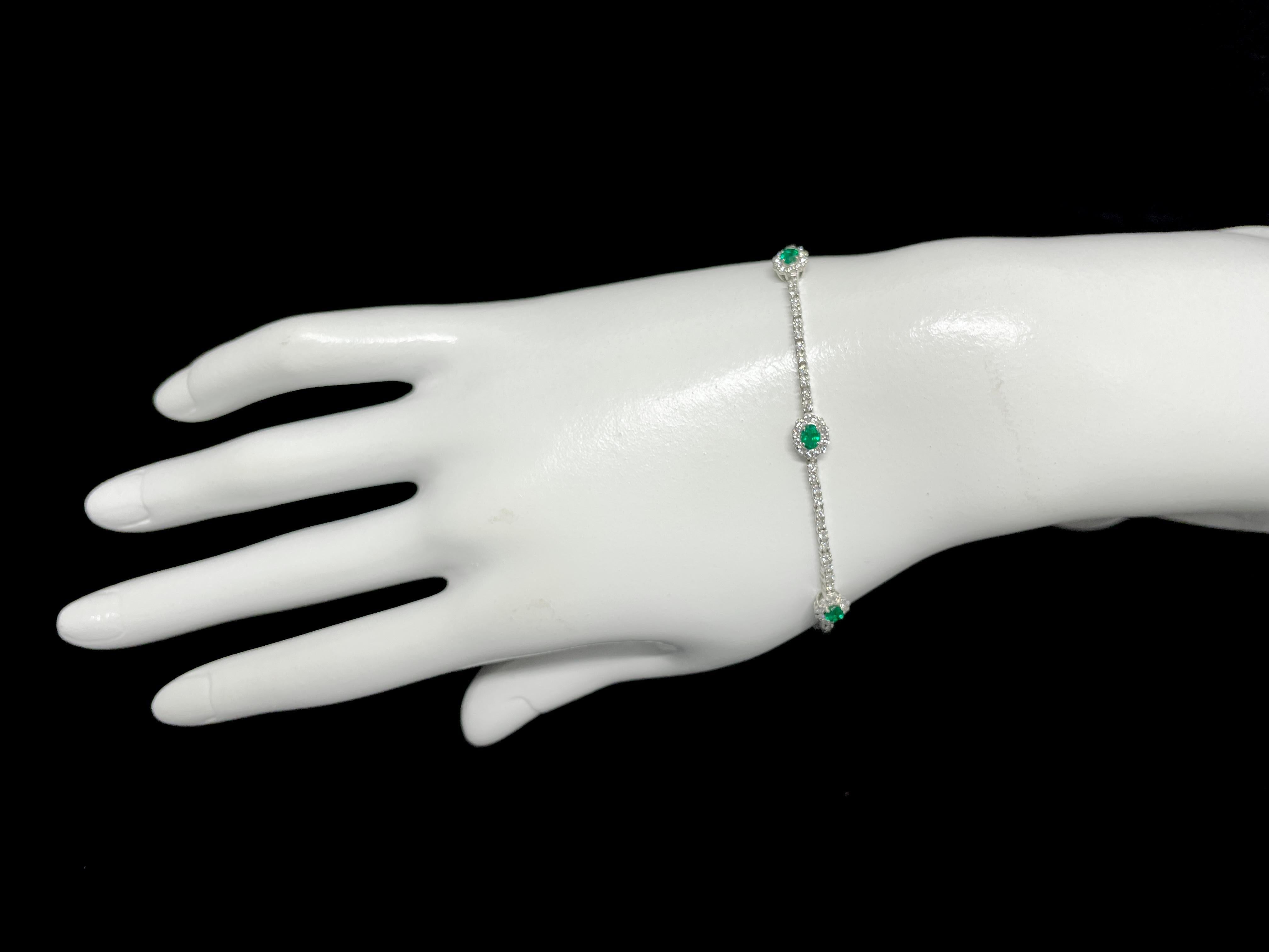 0.86 Carat Natural Emeralds and Diamonds Tennis Bracelet Set in Platinum 2